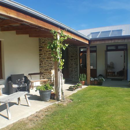 Bed and Breakfast Cromwell Lakeside B N B Екстер'єр фото