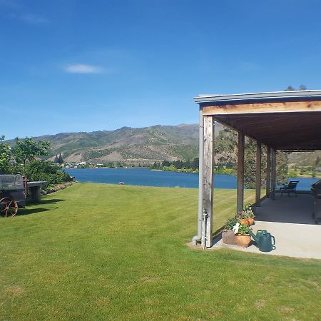 Bed and Breakfast Cromwell Lakeside B N B Екстер'єр фото